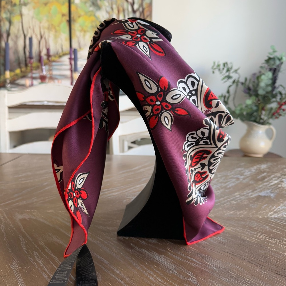 Authentic Burberry Scarf - Picture 5 of 12